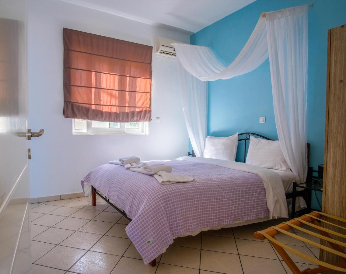 Blue Villas Agia Marina Exteriér fotografie